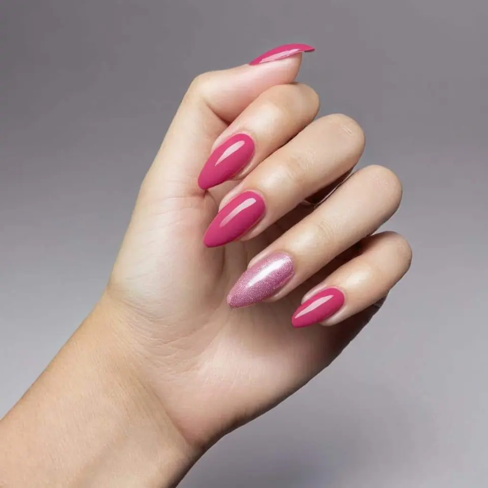 Hot Pink Nail Designs – 4