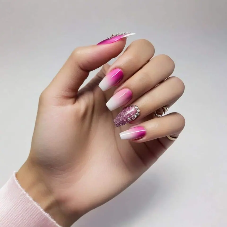 Hot Pink Nail Designs – 8