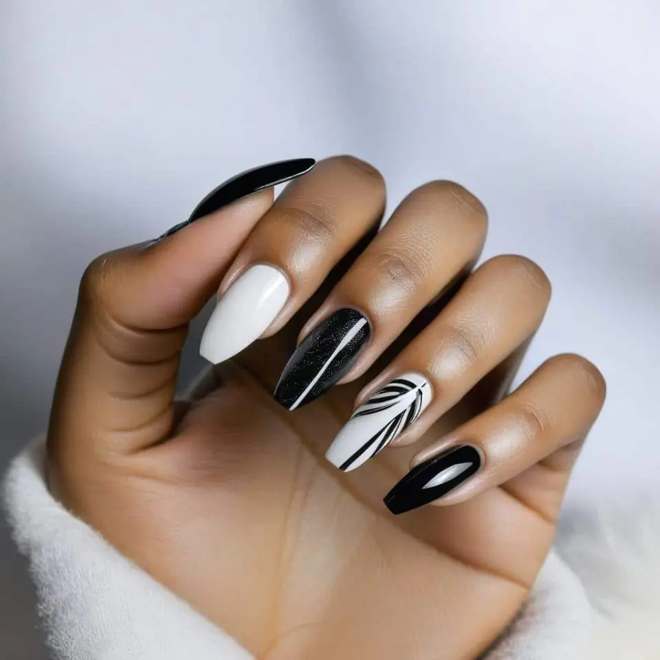 Black and White Nail Designs – 1