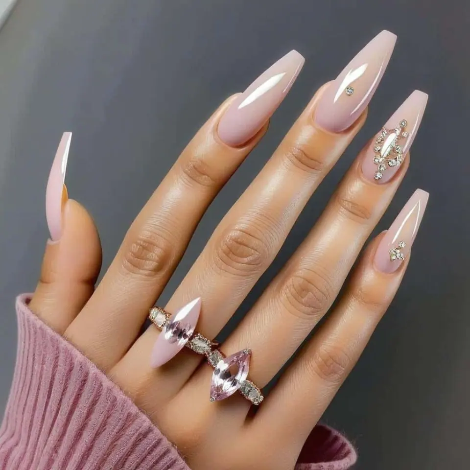 Nail Glitter Art Creativity Unleashed – 1
